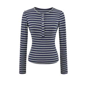 เสื้อผู้หญิงสไตล์อเมริกันย้อนยุค ลายบล็อกสี แขนยาว คอเฮนรี่ ทรงเข้ารูป ผ้าผสมโพลีเอสเตอร์/คอตตอน  ฤดูใบไม้ร่วง 2025 ดีไซน์หรูหรา - Product Image 4