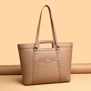 กระเป๋าโท้ทวัสดุ PU ทันสมัยและทนทาน ออกแบบด้วยลวดลายเรขาคณิต เหมาะสำหรับการใช้งานประจำวัน.2153 - Product Image 4