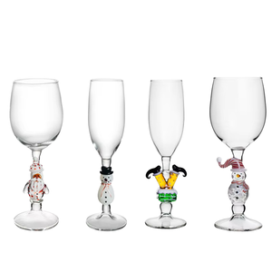 Coupe <span class=keywords><strong>de</strong></span> Noël en verre à haute teneur en borosilicate <span class=keywords><strong>de</strong></span> style américain avec design du <span class=keywords><strong>père</strong></span> Noël Gobelet à vin rouge élégant pour les fêtes - Product Image 6
