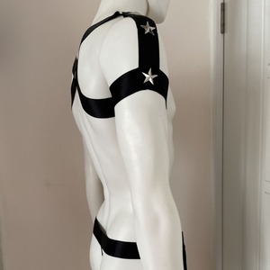 Ensemble de harnais de bondage sexy pour hommes, harnais de poitrine en polyester élastique, sangles pour hommes, costume gay, lingerie pour jeux nocturnes - Product Image 5