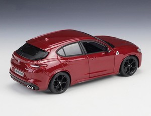 1:24 di alta qualità Alfa <span class=keywords><strong>Romeo</strong></span> Stelvio giocattoli in lega di auto modello di simulazione in metallo auto giocattoli pressofuso auto per bambini adulti collezione regalo - Product Image 4
