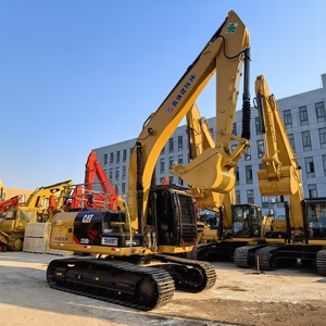 รถขุดมือสอง Caterpillar 320D2L ชั่วโมงการทำงานต่ำ สีเดิม สภาพสะอาด แรงขุดทรงพลัง ดูแลรักษาอย่างดี - Product Image 1