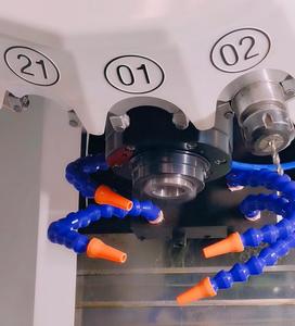 Centro di Foratura e Maschiatura CNC Verticale ad Alta Velocità Tsingziwa T700 SE Versione Asia BT30/BT40 12000RPM 700x450x320mm - Distributore - Product Image 2