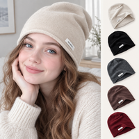 Bonnet en laine blanc cassé minimaliste, coupe ample, coupe-vent, doux pour la peau, respirant, idéal pour la randonnée et les courts séjours en plein air