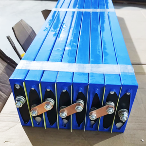 แบตเตอรี่แบบชาร์จไฟได้3.2V 400Ah 420Ah สำหรับการจัดเก็บพลังงานแสงอาทิตย์8000รอบ LF280-400ah - Product Image 5