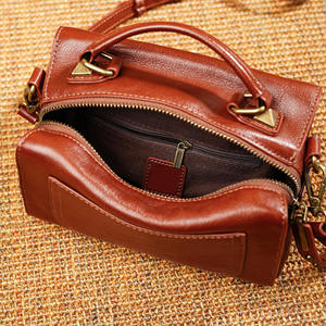 Bolso de Hombro Cruzado de Cuero Genuino para Mujer, Estilo Retro, de Piel de Vacuno de Capa Superior, con Almohadilla Horizontal, Pequeño y Personalizado - Product Image 6