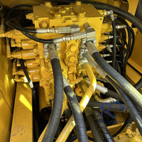 Excavadora de cadenas Komatsu Modelo 130 de segunda mano con caja de cambios y bomba en excelentes condiciones, precio económico, origen Japón