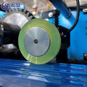 Machine de formage en acier inoxydable à commande PLC pour la fabrication de gouttières rondes de toit de villa - Product Image 4