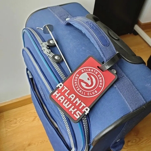 Багажные аксессуары производитель на заказ с тисненым логотипом бренда резиновые мягкие ПВХ багажные бирки для путешествий - Product Image 3