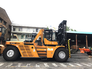 SANYI <span class=keywords><strong>13t</strong></span> Carretilla elevadora contrapesada SCP130A1 Carretilla elevadora diésel - Product Image 3