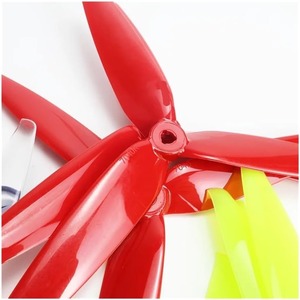 Hélice de PC de 7 Pulgadas y 3 Aspas CW/CCW 7040 para Dron FPV de Largo Alcance - Product Image 3