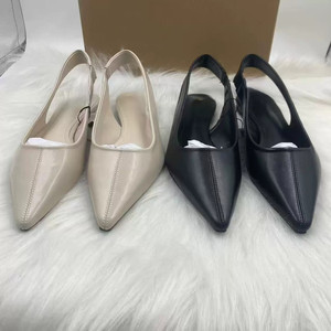 Sandalias de Tacón Bajo Stiletto con Punta Puntiaguda y Correa Plegada en el Tobillo para Mujer - Calzado Casual, Diario y Elegante para Mujer - Product Image 1