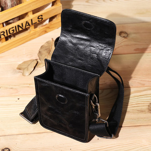 Bolso cruzado de cuero genuino para hombre, color negro sólido, duradero, informal, para exteriores, primavera 2023 - Product Image 2