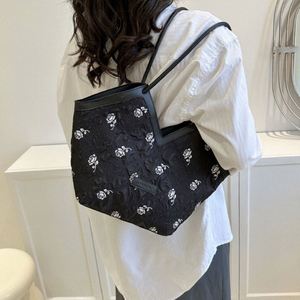 Sac fourre-tout pour femme avec fermeture éclair, logo personnalisé, sac messager de voyage, sac de shopping avec deux poignées/bretelles, matériau EVA, utilisation à la plage - Product Image 3