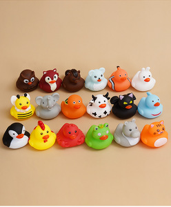 Mini Patitos <span class=keywords><strong>de</strong></span> Goma Flotantes para Cumpleaños, Baby Showers, Incentivos para el Aula, Juguetes <span class=keywords><strong>de</strong></span> <span class=keywords><strong>Baño</strong></span> para Bebés, Patitos <span class=keywords><strong>de</strong></span> Goma para Jeeps - Product Image 4