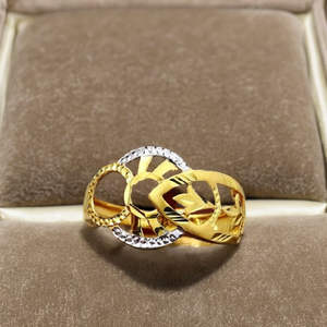 Elegante Anillo de Oro para Mujer, Anillo de Oro de Diseño con Patrón Moderno, Perfecto para Uso Diario, Fiestas y Bodas - Product Image 1
