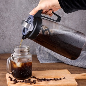 <span class=keywords><strong>Carafe</strong></span> <span class=keywords><strong>à</strong></span> <span class=keywords><strong>Infusion</strong></span> Froide en Plastique Tritan Incassable et Durable de 44 oz/2 Quarts, Pichet <span class=keywords><strong>à</strong></span> <span class=keywords><strong>Infusion</strong></span> Froide et Infuseur <span class=keywords><strong>à</strong></span> Thé avec Filtre en Maille - Product Image 5