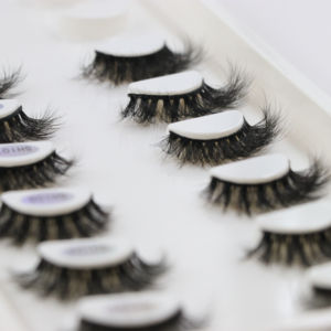 Bellissime ciglia finte <span class=keywords><strong>Kiss</strong></span> Private Label fatte a mano 5D naturali vegane in pelo sintetico effetto visone 3D 15mm 18mm con stelo in cotone nero - Product Image 1