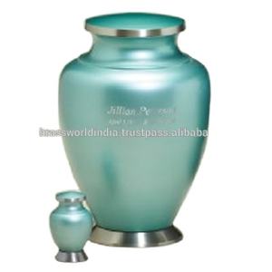Large American Style <b>Urn</b> <b>for</b> Human <b>Ashes</b> by Brassworld India - Product Image 1