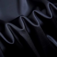 Vente en gros de tissus en soie 100% de haute qualité Tissus en satin de mûrier pur de luxe Couleur unie noire pour robe de femme