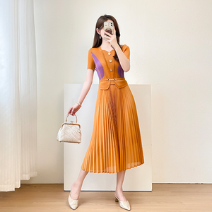 Abito estivo da donna elegante a pieghe personalizzato di grandi dimensioni con motivo floreale di colore Midi abbinamento abito Casual naturale diretto fabbrica - Product Image 3