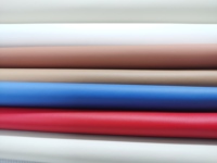 Rouleau de cuir synthétique en microfibre PU imperméable de haute qualité, couleur personnalisée, directement de l'usine, pour la rembourrage de meubles et de canapés.