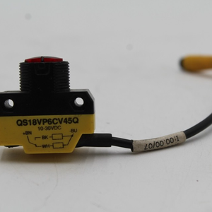 คอนโทรลเลอร์ PLC รุ่น QS18VP6CV45Q ของแท้จากโรงงาน ใหม่แกะกล่อง พร้อมใช้งาน - Product Image 1