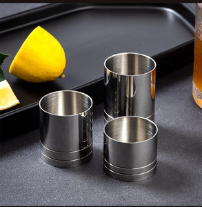 Vaso Medidor de Metal de 25ml, 35ml, 50ml con Línea de Medición y Diseño Decorativo, Vaso de Acero Inoxidable Cilíndrico Recto para Medir Vino en <span class=keywords><strong>Onzas</strong></span> - Product Image 6