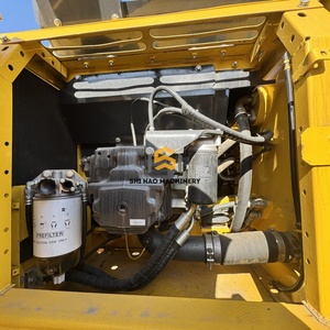 Transport Gratuit Grande Machine de Terrassement d'Occasion Komatsu PC200 Excavatrice sur Chenilles 2017 Godet de 1,1 m Poids en Service de 22 Tonnes - Product Image 6