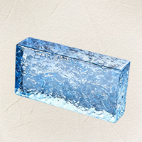 Ensemble multicolore vert bleu orange rouge, blocs de verre cristallin modernes et solides pour mur-rideau, cuisine et salon