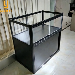 Vitrina de Exhibición Portátil de Vidrio y Aluminio a Bajo Precio para Ferias Comerciales - Product Image 2