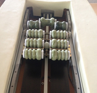 Table de massage électrique pour le corps entier en jade thermique infrarouge infrarouge chauffant thermique japonais coréen thaïlandais pour le soin du dos