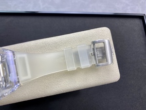 นาฬิกาข้อมือผู้ชายดีไซน์โปร่งใสหรูหรา ตัวเรือนคริสตัลแกะสลักอย่างประณีต พร้อมกลไกตูร์บิญองคุณภาพสูง ทันสมัยและเรียบง่าย - Product Image 6