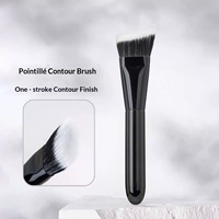 Pinceau de maquillage en bois noir à poils synthétiques, design incliné, pour le contour et l'application de crème liquide, idéal pour les joues