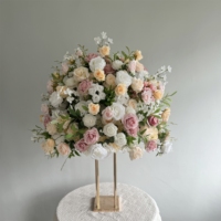 Boule de fleurs artificielle moderne en soie bordeaux et verdure, de haute qualité, pour décoration de centre de table (vente en gros)