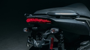 Force2.0 Estilo colorido Versión universal Luz trasera LED multifuncional Luz de giro secuencial con servicio personalizado - Product Image 6