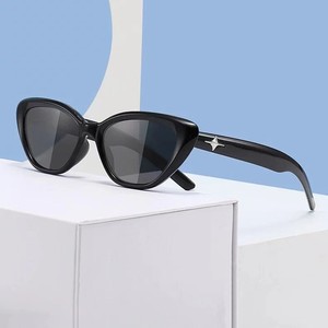 Lunettes de soleil rétro œil de chat 8148, monture noire en PC, verres AC, protection UV375, style unisexe pour petits visages - Product Image 2