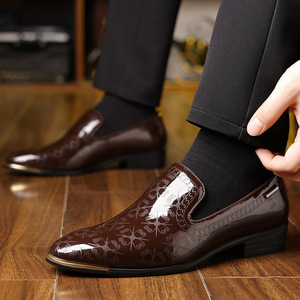 Mocassins en cuir verni à bout pointu, chaussures de mariage, semelle extérieure en caoutchouc amorti, doublure en cuir véritable, logo gravé - Product Image 3