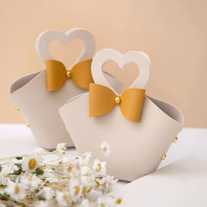 Boîte à dragées créative en cuir portable, personnalisable, pour mariage, promotionnelle, sacs de distribution de cadeaux de Noël - Product Image 4