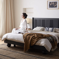 Lit double moderne en chêne massif de style français vintage, cadre de lit king-size rétro de luxe à profil bas, personnalisable OEM