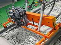 Nouveau Compacteur Ferroviaire à Essence à Arbre Souple Haute Fréquence à Combustion Interne ND-4.2*4 pour l'Entretien des Voies et des Voies de Déviation