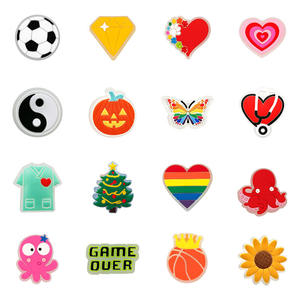 Yeni yaratıcı 3D tasarımlar LED ayakkabı Charms PVC özelleştirilmiş şekil bahçe PVC ayakkabı süslemeleri - Product Image 4