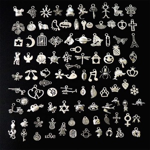 Breloques en gros étoiles, lune et soleil antiques plaquées or, émail souple, pour pendentifs, badges et emblèmes DIY - Product Image 1