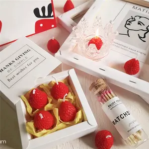 लक्जरी लवली फल के आकार सुगंधित हस्तनिर्मित सेट वेलेंटाइन दिवस उपहार स्ट्रॉबेरी मोमबत्ती aromatherapy के उपहार बॉक्स