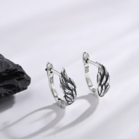 Boucles d'oreilles créoles pour femme en argent sterling 925, motif aile d'ange et plume oxydée, style rétro punk, vente en gros