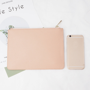 Paparazzi-Bolso de mano PA0459 con correa para la cintura para mujer, pulsera de piel vegana con patrón de Saffiano, de mano, de noche - Product Image 5