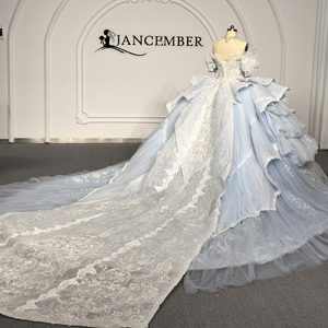 ชุดราตรีงาน Quinceanera รุ่น Gt003-Pz ดีไซน์หรูหรา ประดับลูกปัดวิบวับที่ตัวเสื้อ แต่งผ้าลูกไม้ลายดอกไม้เป็นชั้นๆ ทรงบอลเดรส ยี่ห้อ Jancemebr - Product Image 4