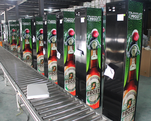 Réfrigérateur commercial SC105L à porte vitrée mince, 105L, pour boissons, avec serrure et clé - Product Image 4