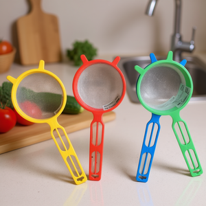 Passoire en plastique Zaa pour la cuisine, passoire durable avec maille en acier inoxydable, couleurs assorties, modèle Ak-5905-12, matériau PP - Product Image 2