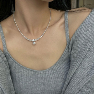 จี้ห้อยคอหรูหราสไตล์ฝรั่งเศส ดีไซน์พระจันทร์เสี้ยว ประดับเพชรทรงสี่เหลี่ยม  ทำจากเงินแท้ S925  พร้อมสร้อยคอแบบโซ่ - Product Image 4